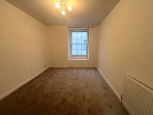 Photo 32- click for photo gallery